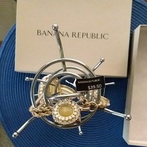 Sale Banana Republic's White/Gold Ring